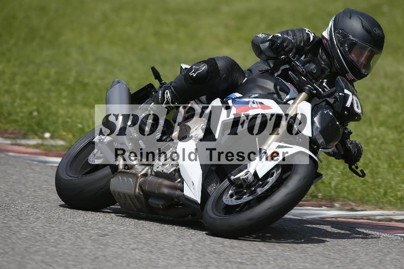 /Archiv-2024/29 12.06.2024 MOTO.CH Track Day ADR/Gruppe rot/70